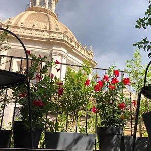 https://badia-apartment.taorminaitalyhotels.com